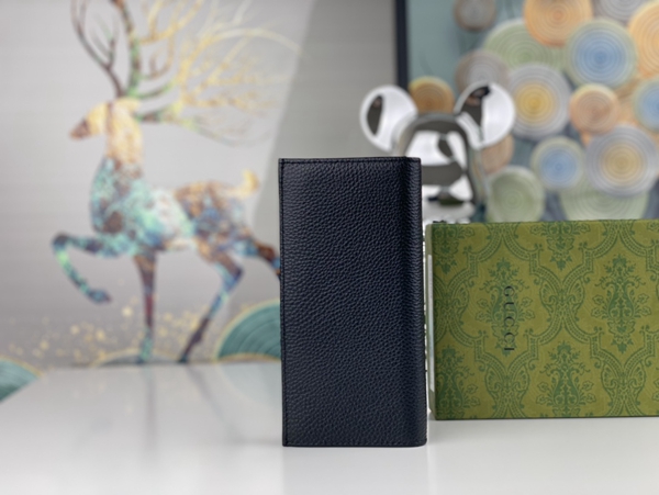 グッチ財布コピー背面デザイン